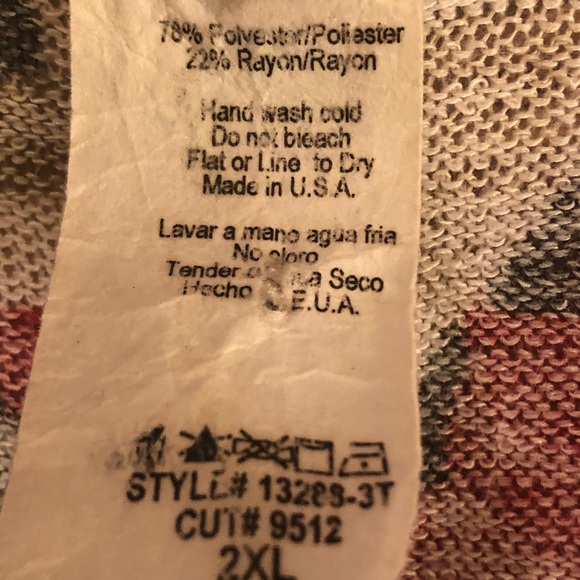 Toto Collection Plus Size Top - Picture 5 of 6